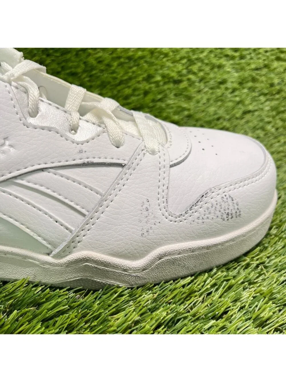 Reebok BB4500 Low Womens Size 9.5 White Leather Composite Toe Safety Work Shoes